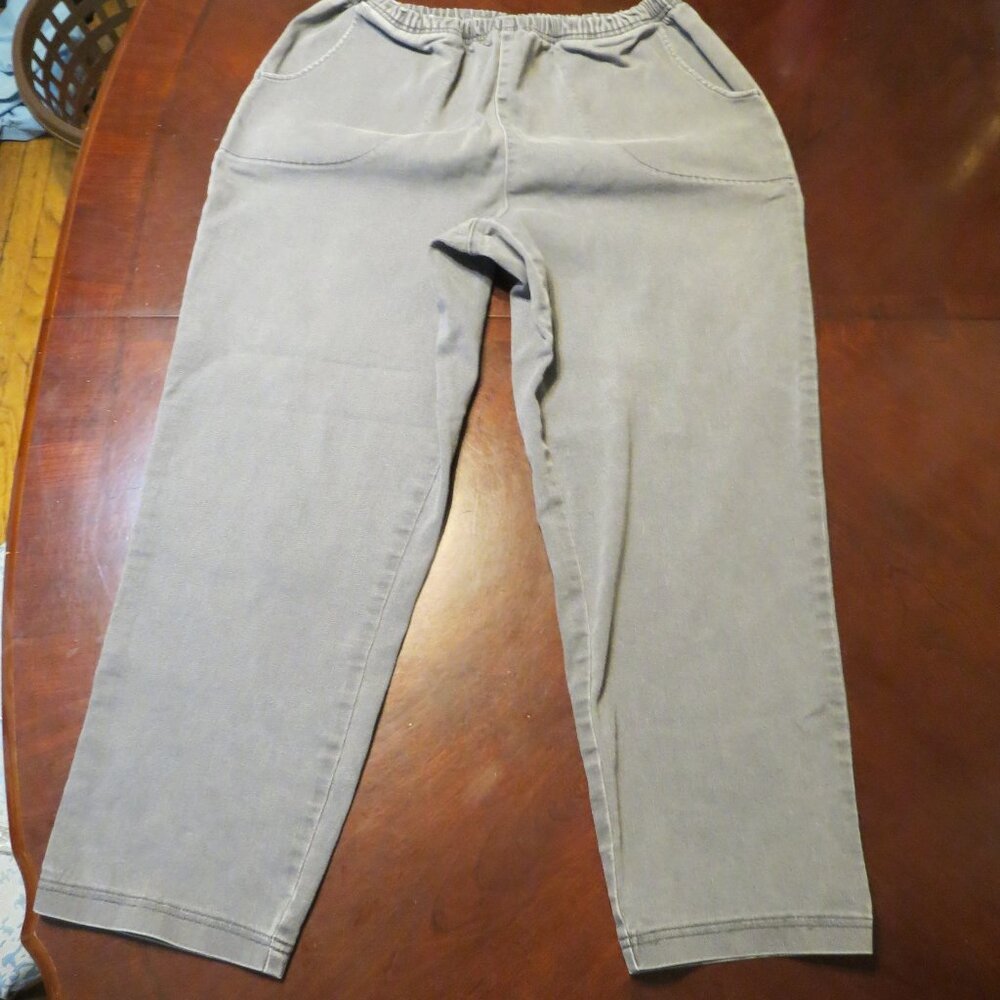Croft Barrow Jeans Women's 1X Gray Denim Elastic Waist Stretch Pull On Pants